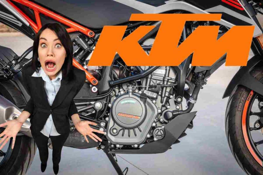KTM azzanna il mercato: in arrivo l'hypernaked da paura, solo a vederla mette i brividi