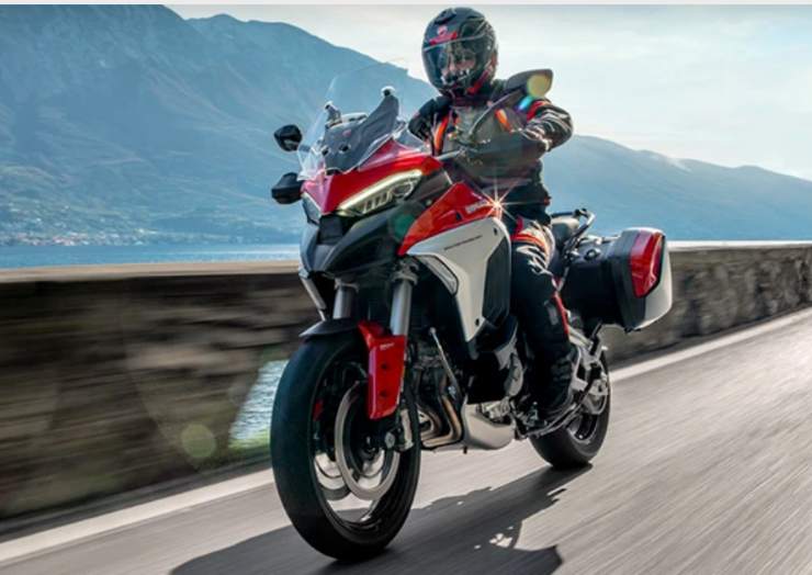 Ducati Multistrada V4 in promozione