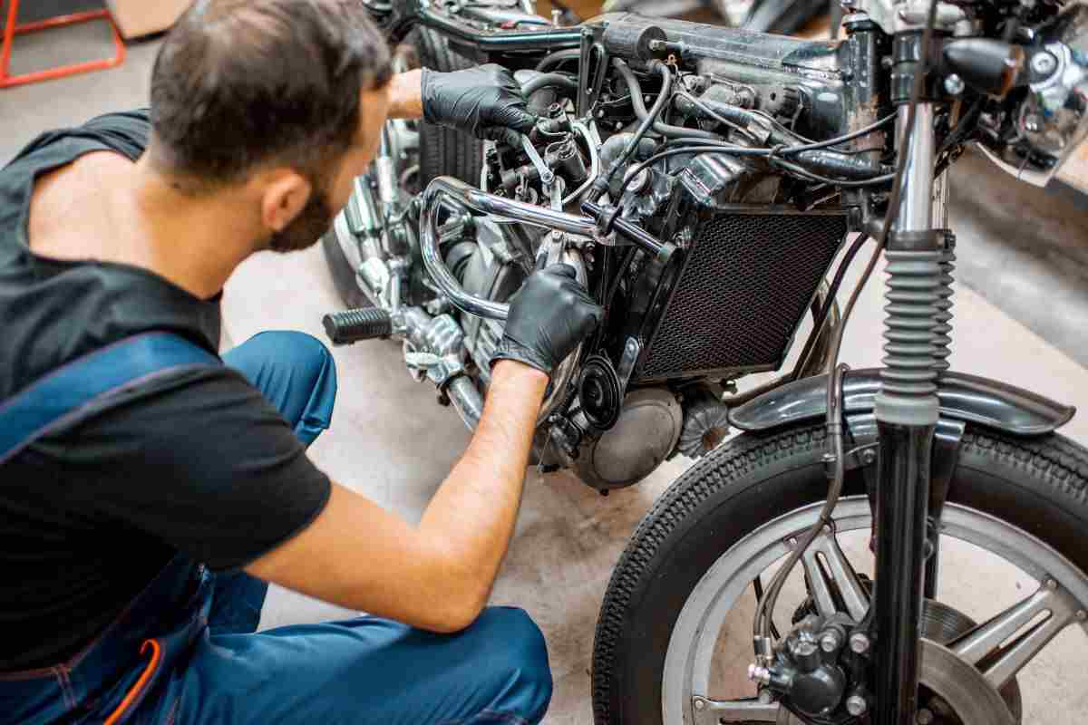 Tutto gratis in officina: il colosso delle moto fa esplodere i clienti, i dettagli dell'iniziativa