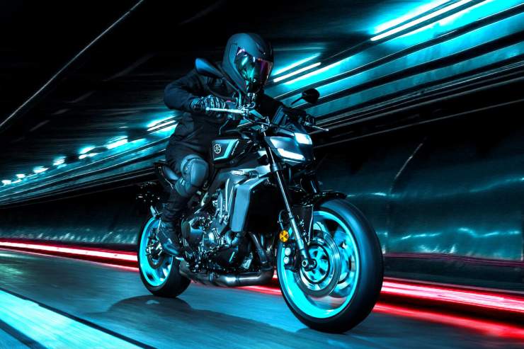 Yamaha MT09 novità moto qualità prestazioni scheda tecnica