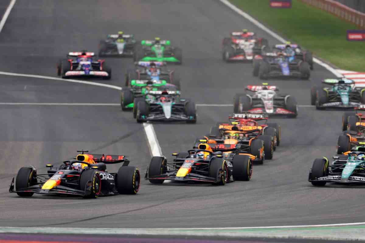 F1, sai perché hanno le ruote scoperte? Ecco il motivo preciso