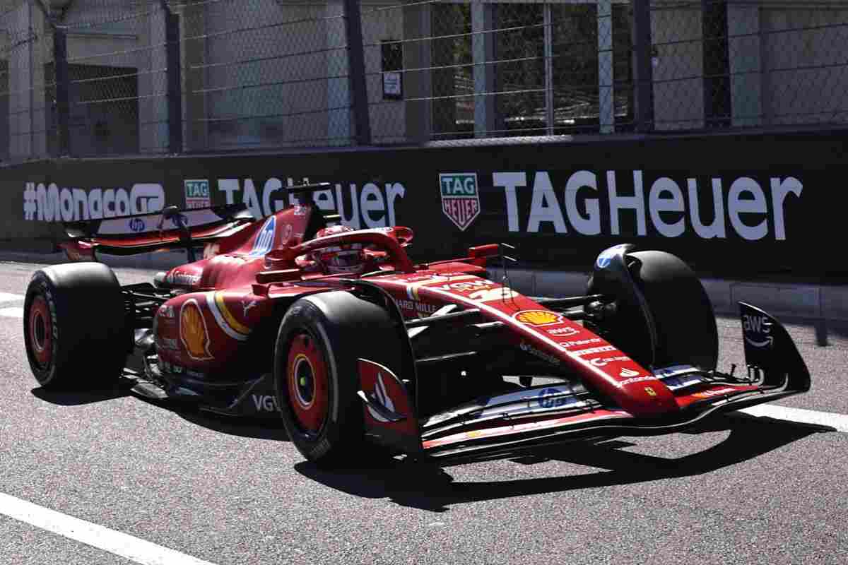 Ferrari Leclerc cambio motore