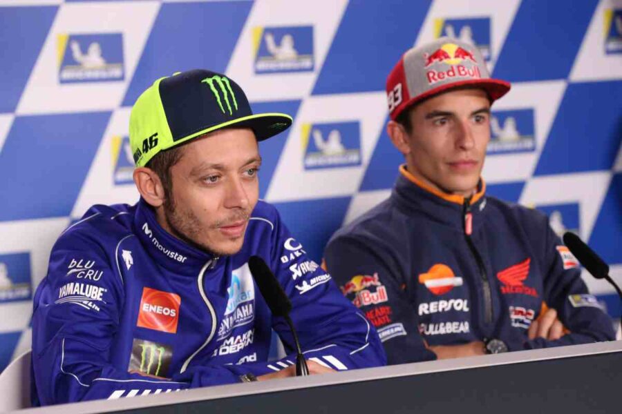 Valentino Rossi o Marquez? Il giovane talento si espone e divide i fan