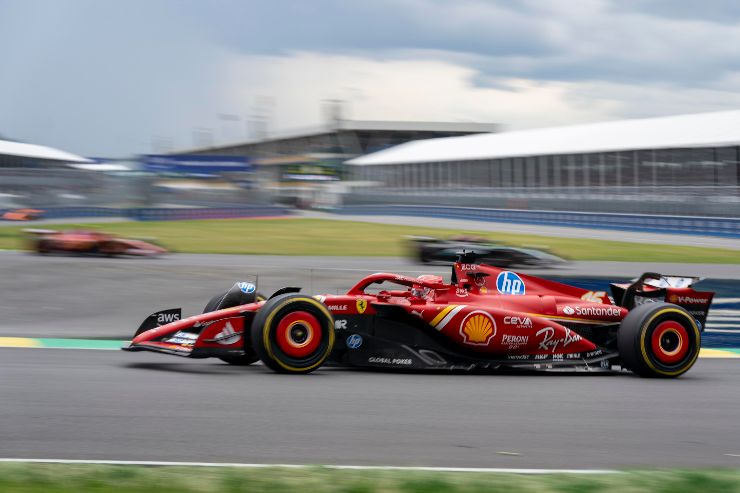 Charles Leclerc Ferrari sotto accusa