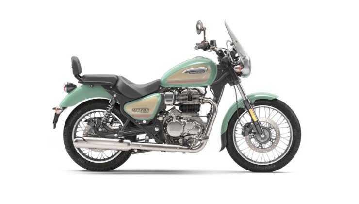 Royal Enfield Meteor 350 tra le naked da non perdere