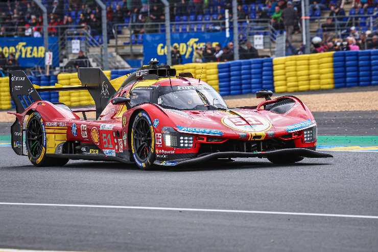 Ferrari 499P auto di Giovinazzi