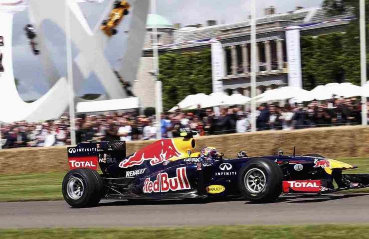 La Red Bull conferma Sergio Perez dopo una riunione interna