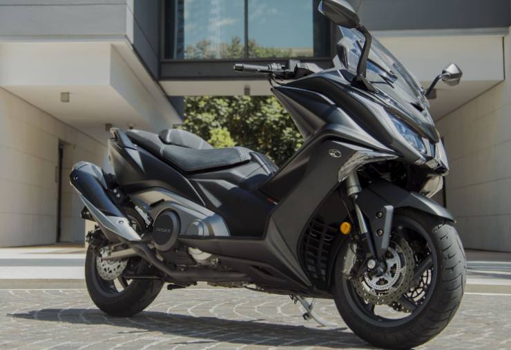 Kymco AK550 prezzo vantaggioso