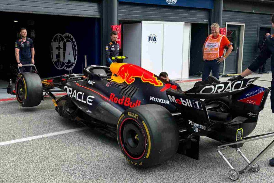 La RedBull RB20 di Max Verstappen