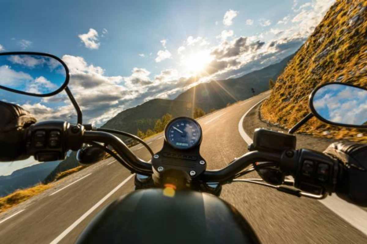 Benefici viaggiare moto stress