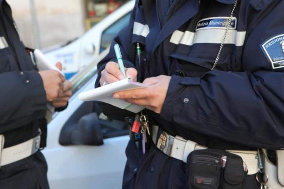 Multa senza casco Codice della Strada