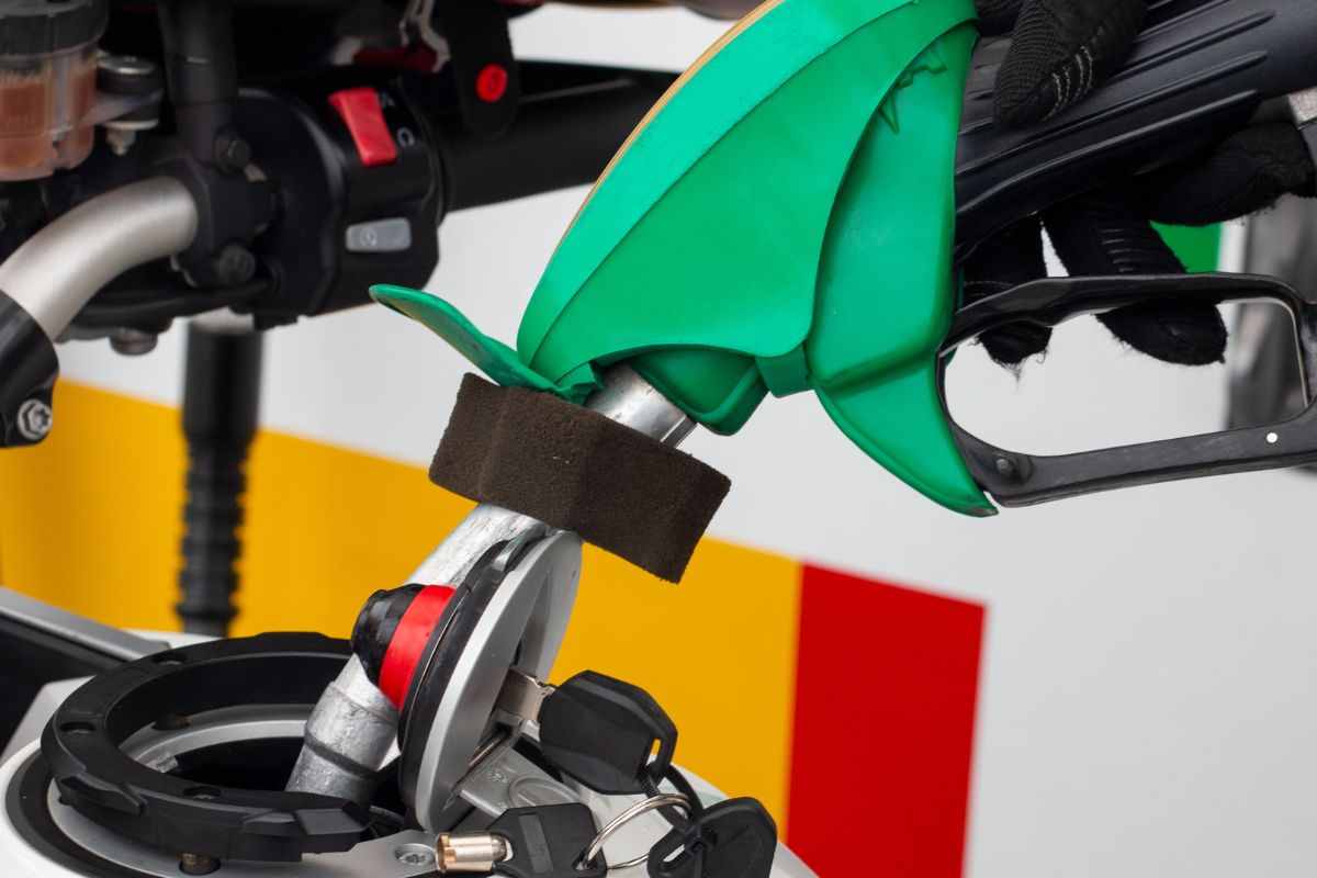 Allarme per la truffa della benzina: come evitare di farsi fregare da questo trucchetto